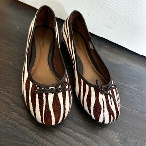 Naturalized Leather calf skin brown/white zebra print ballet flat S7 gently worn